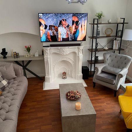 Apartamento Peeams Abode Dagenham Exterior foto